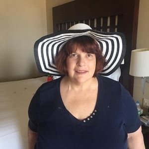 Meet your Posher, Cindy